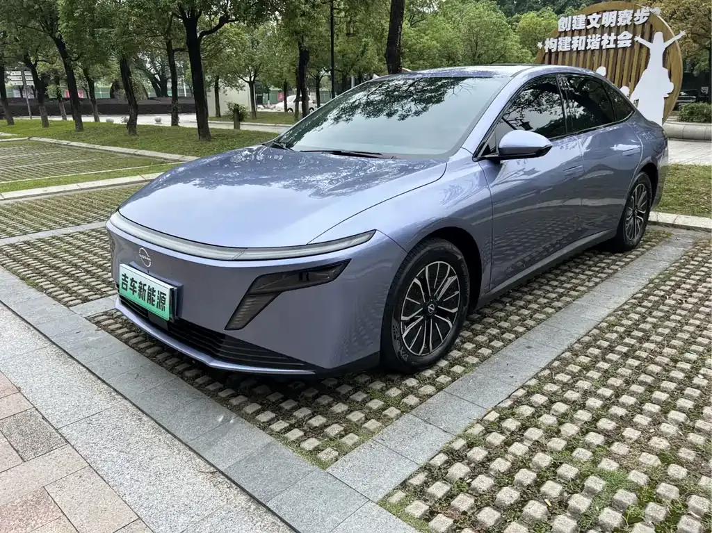 Nissan N6