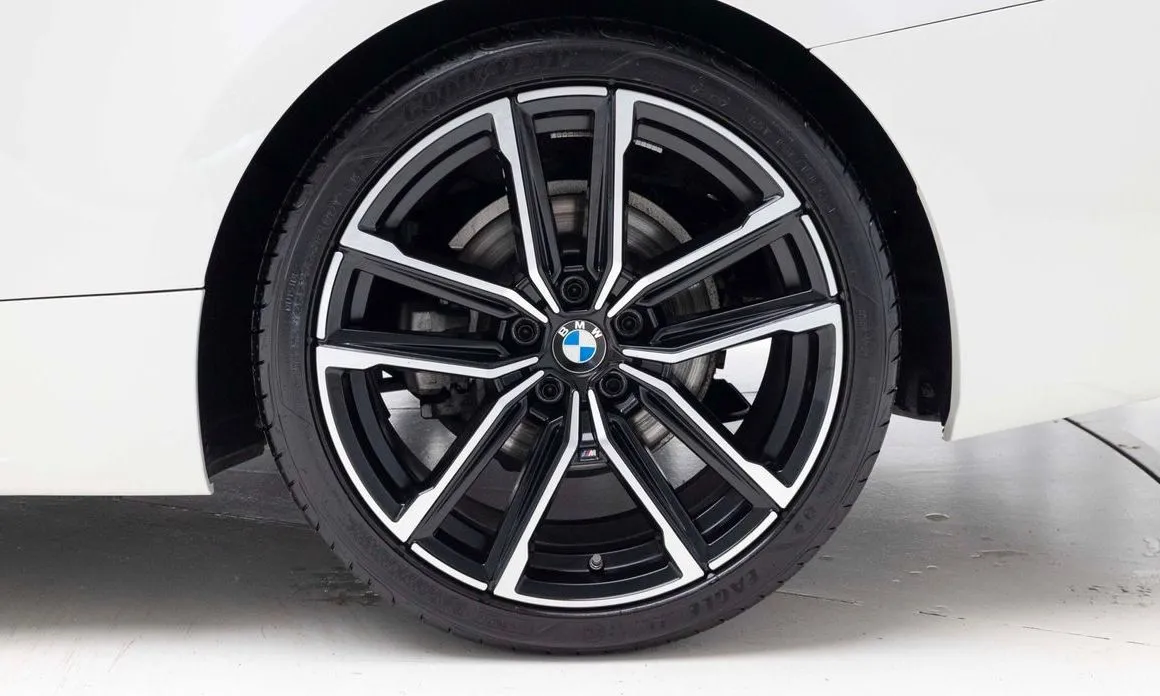 BMW 4-Series 2024 из KR, фото 5