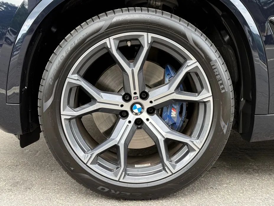 BMW X5 — фото 10