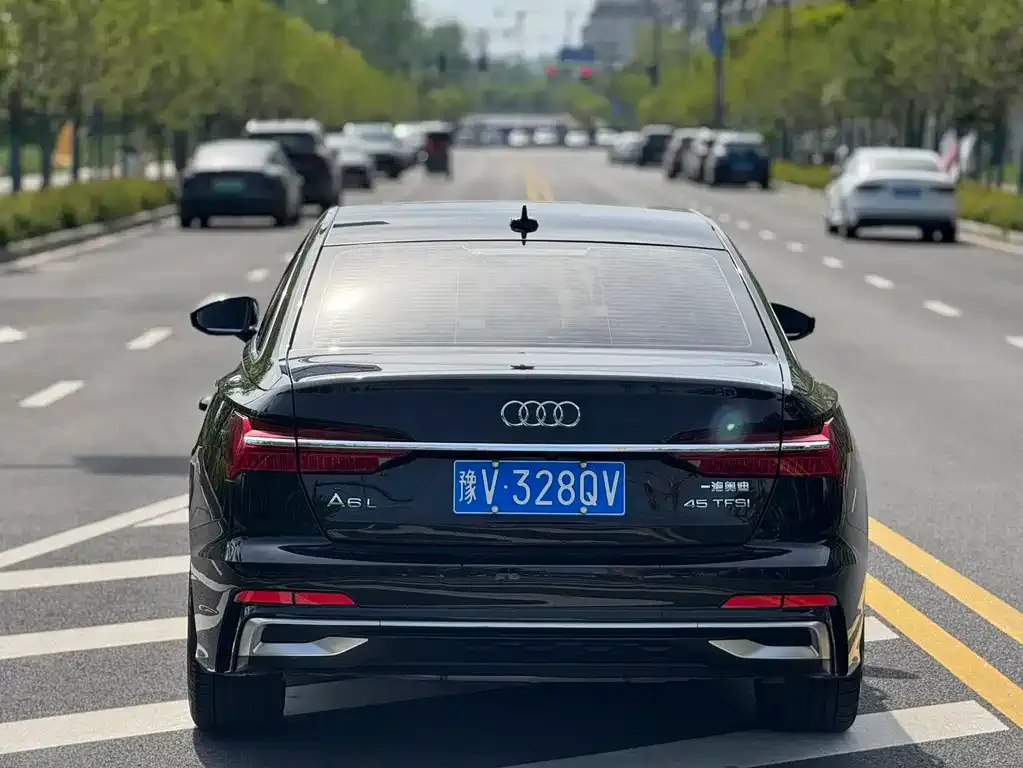 Audi A6L — фото 4