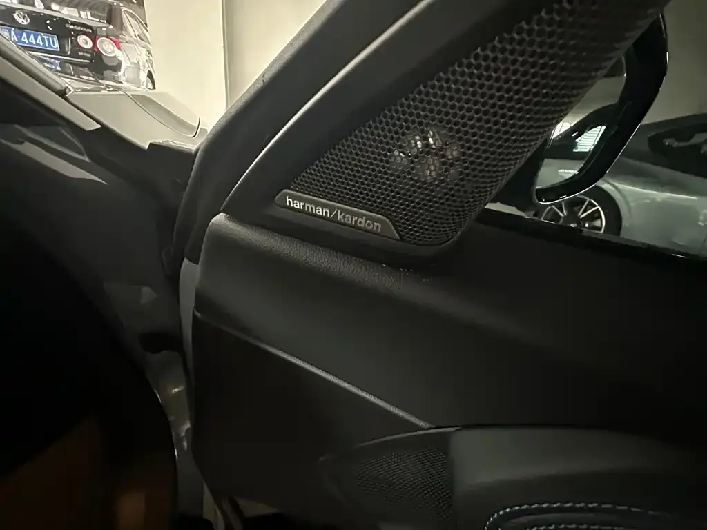 BMW M240i 2024 из CN, фото 3