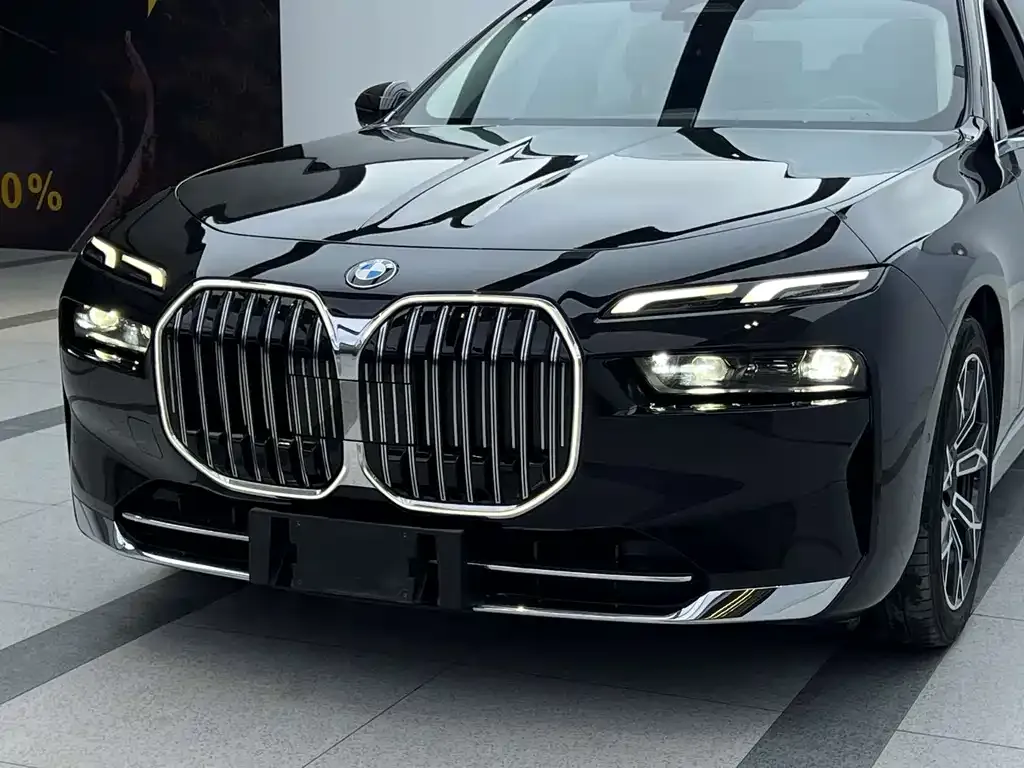 BMW 7 Series 2024 из CN, фото 4