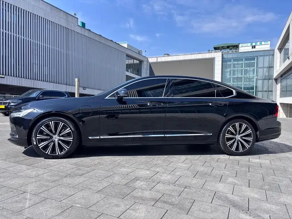 Volvo S90 PHEV 2023 из CN, фото 6