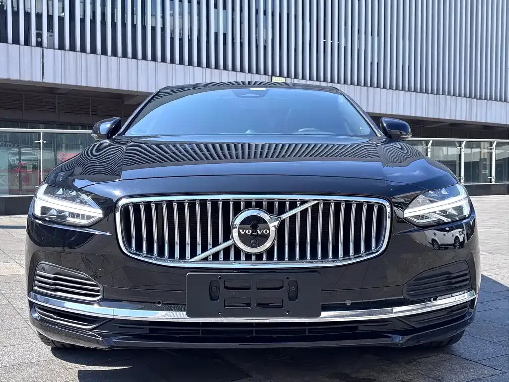 Volvo S90 PHEV 2023 из CN, фото 5