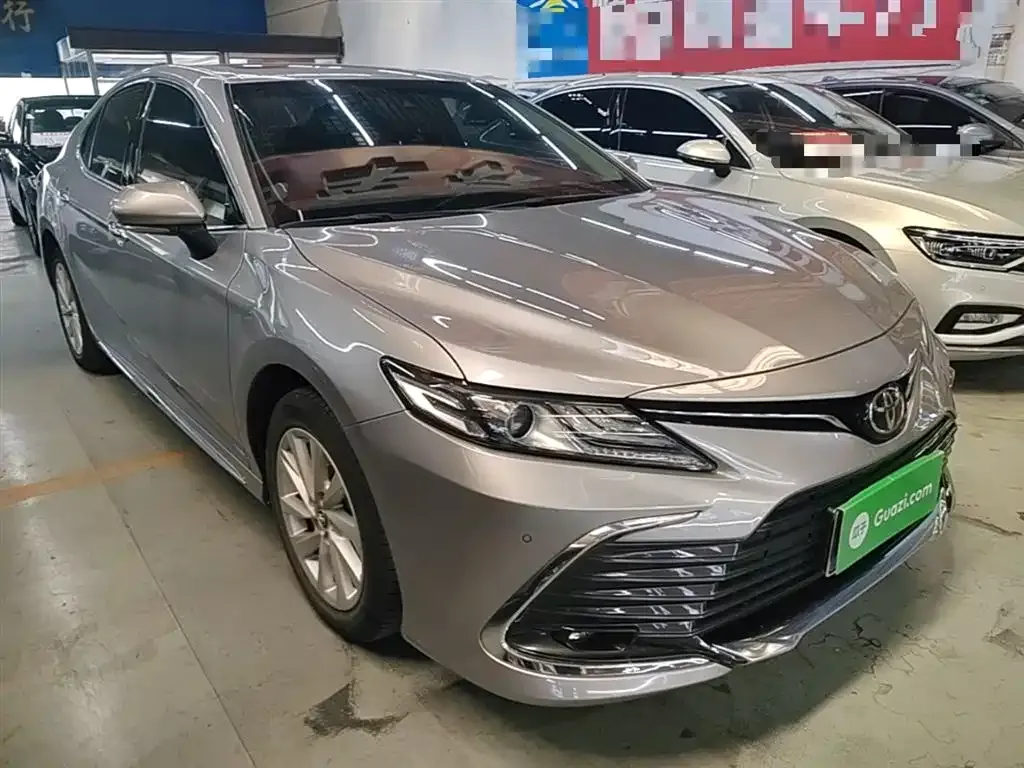 Toyota Camry — фото 6