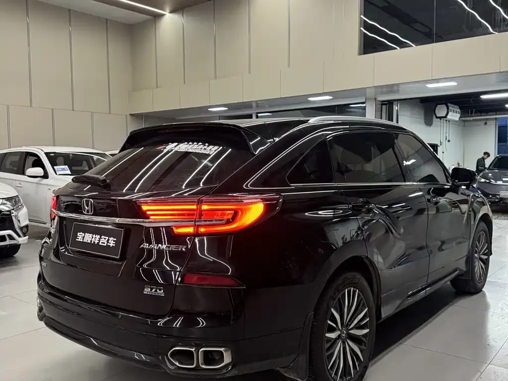 Honda Avancier 2023 из CN, фото 4
