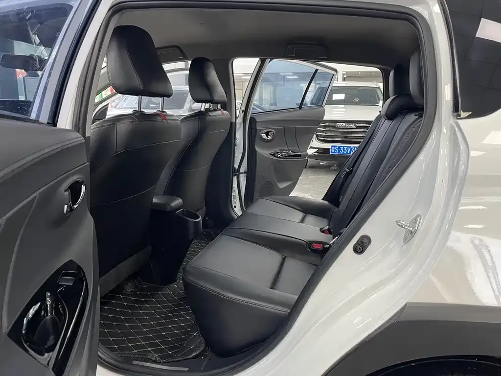 Toyota Yaris L 2022 из CN, фото 10