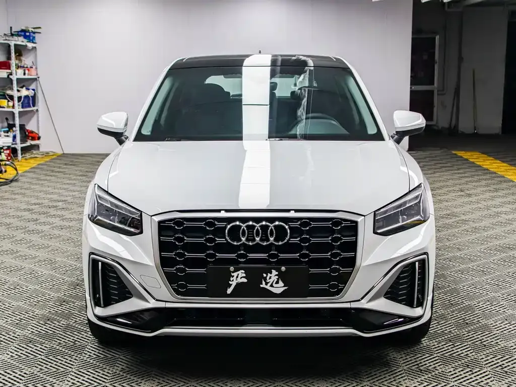 Audi Q2L 2023 из CN, фото 6