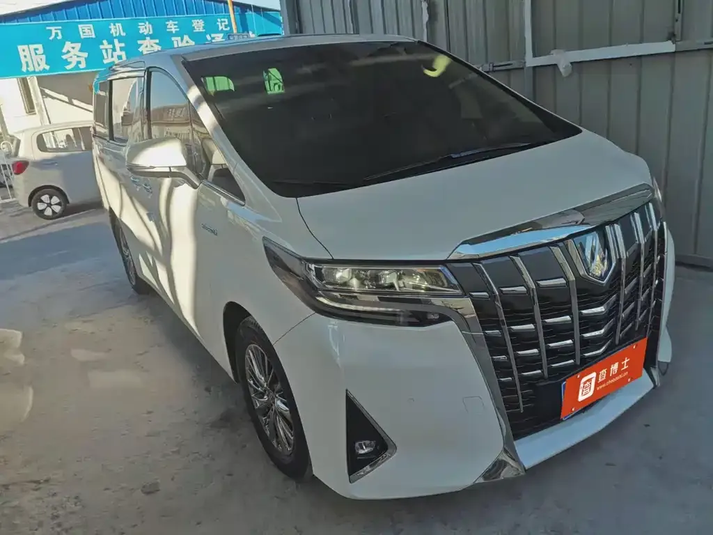 Toyota Alphard 2023 из CN, фото 8