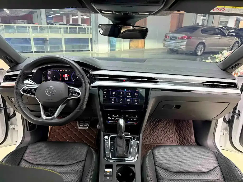 Volkswagen CC 2024 из CN, фото 7