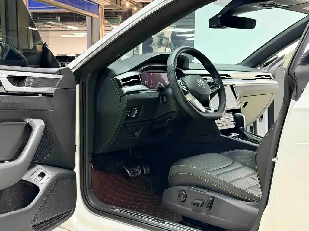 Volkswagen CC 2024 из CN, фото 5