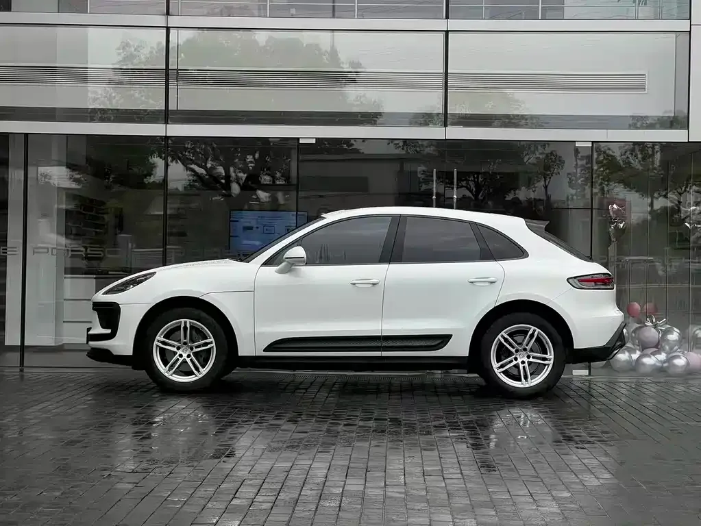Porsche Macan — фото 9