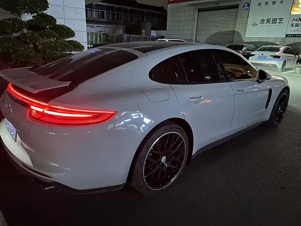 Porsche Panamera — фото 3