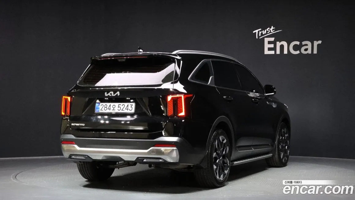 Kia Sorento — фото 6
