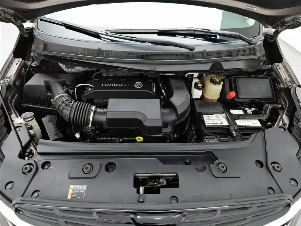 Buick GL8 2022 из CN, фото 9