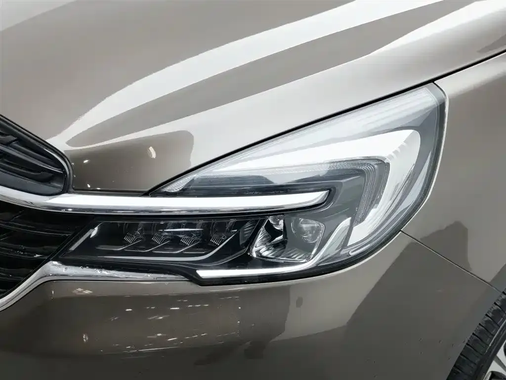 Buick GL8 2022 из CN, фото 6