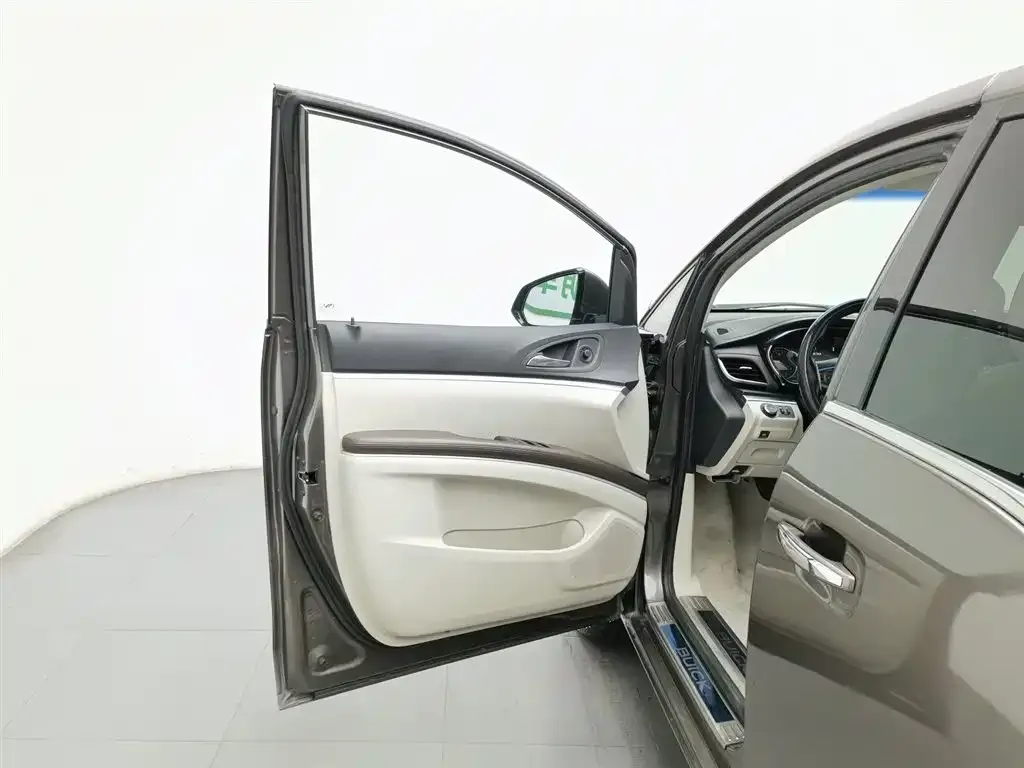 Buick GL8 2022 из CN, фото 5