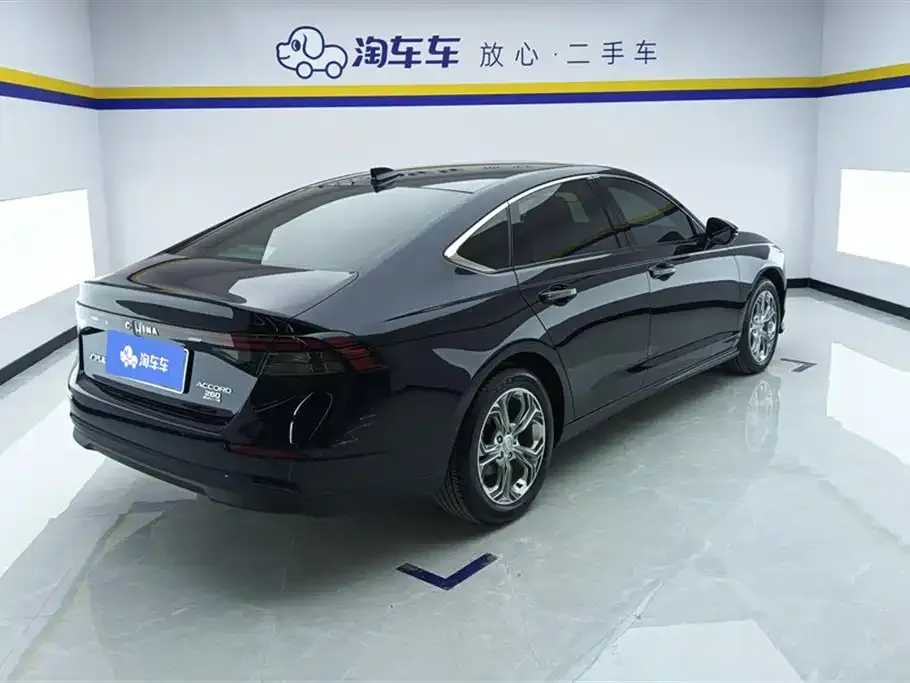 Honda Accord — фото 4