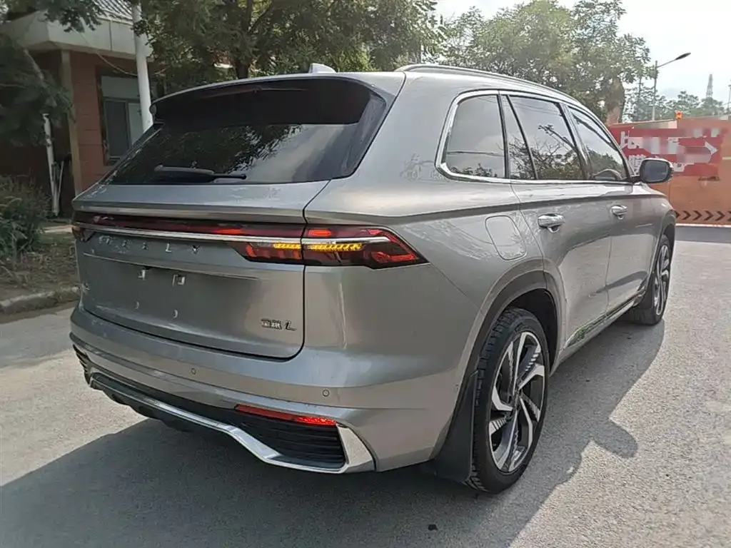 Geely Xingyue L — фото 10