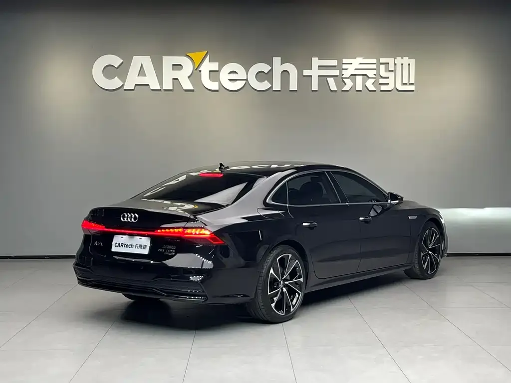 Audi A7L — фото 4