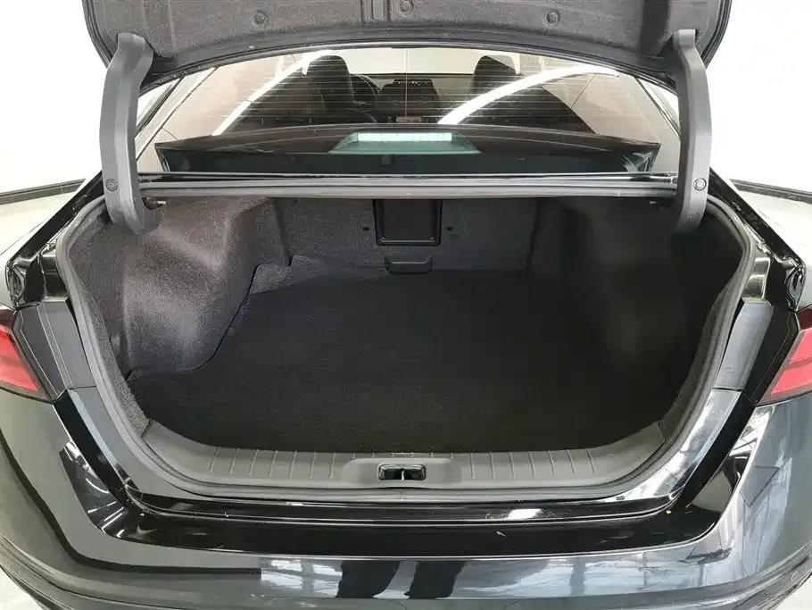 Nissan Teana — фото 4