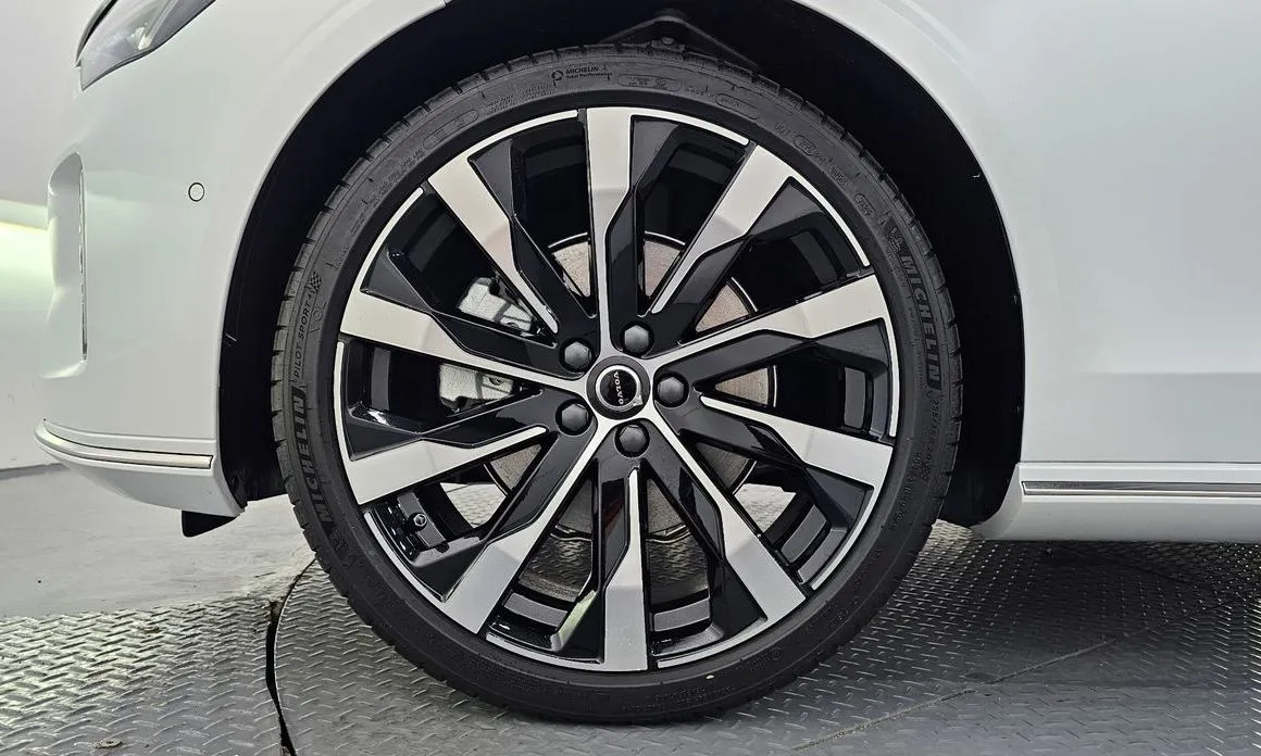 Volvo S90 2026 из KR, фото 8