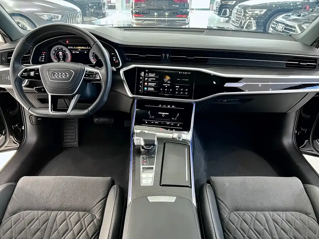 Audi A6L — фото 9