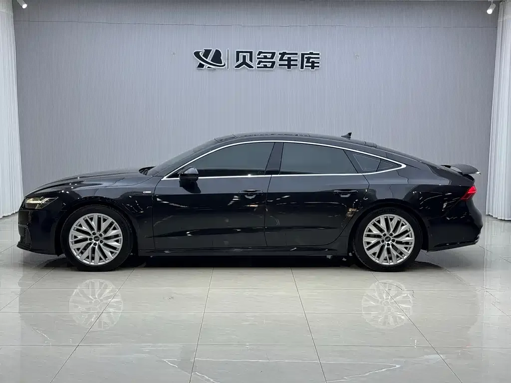Audi A7 2021 из CN, фото 9