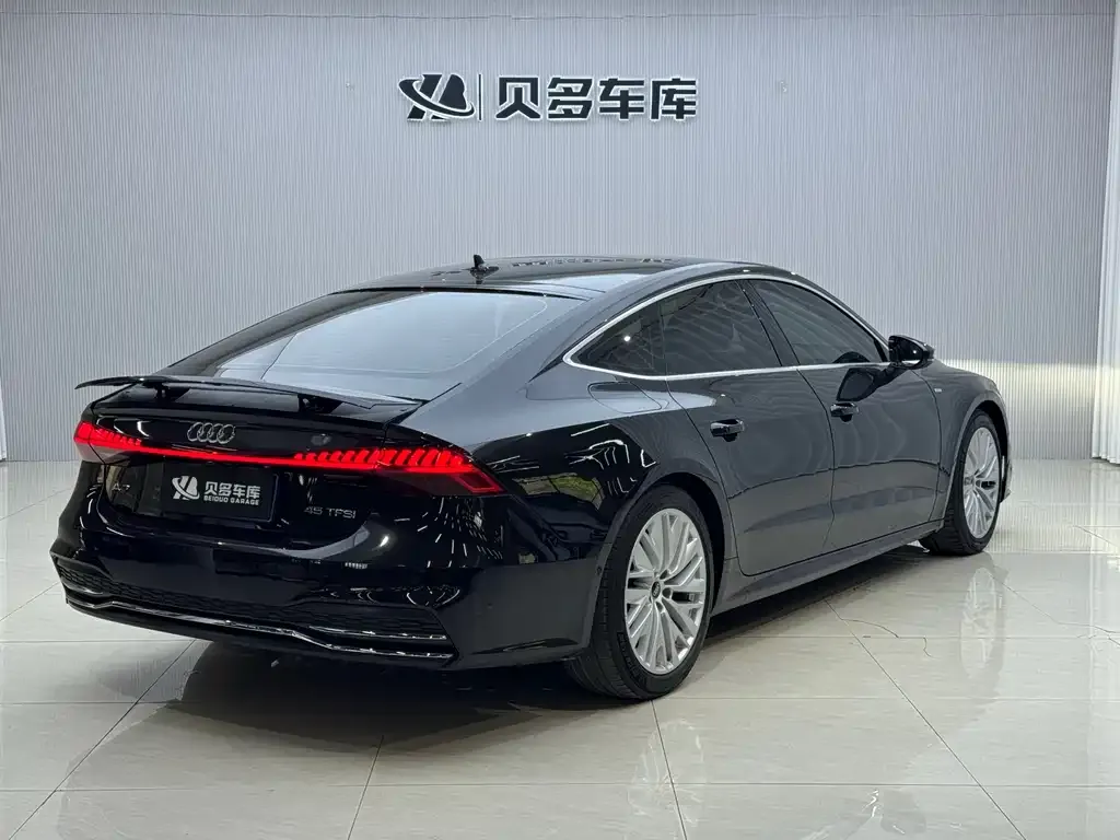 Audi A7 2021 из CN, фото 7