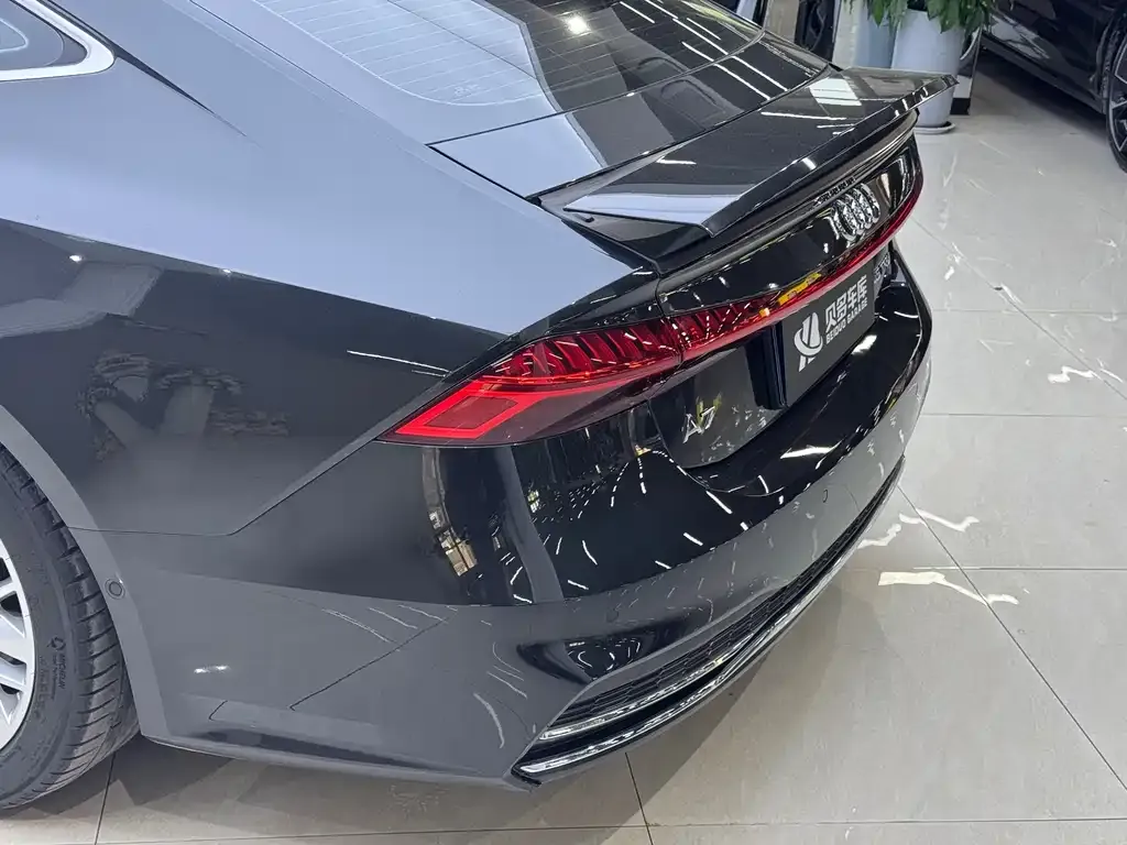 Audi A7 2021 из CN, фото 4