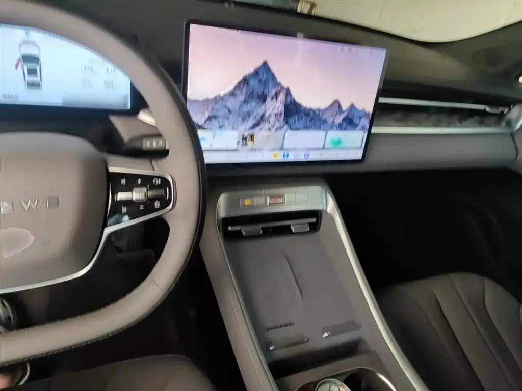 Roewe M7 DMH 2025 из CN, фото 6