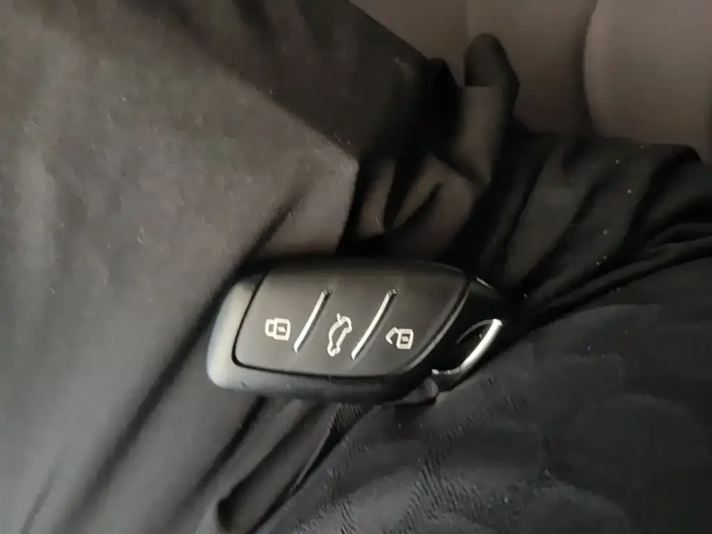 Roewe M7 DMH 2025 из CN, фото 7
