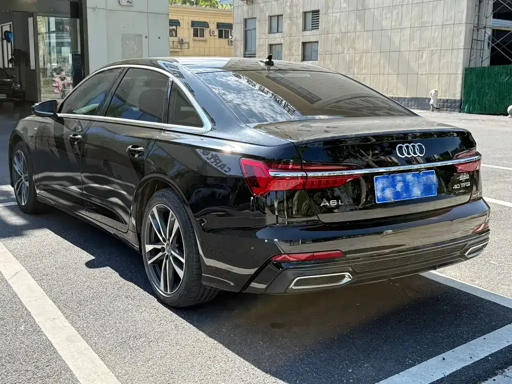 Audi A6L — фото 7