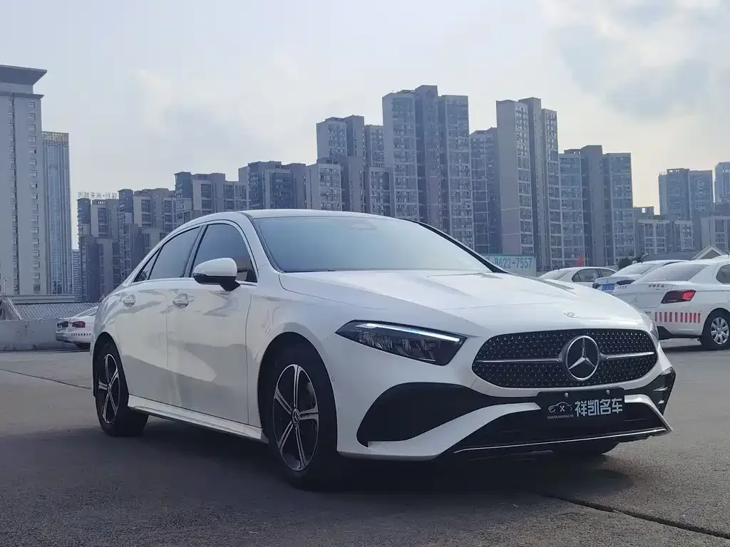 Mercedes-Benz A-Class — фото 8