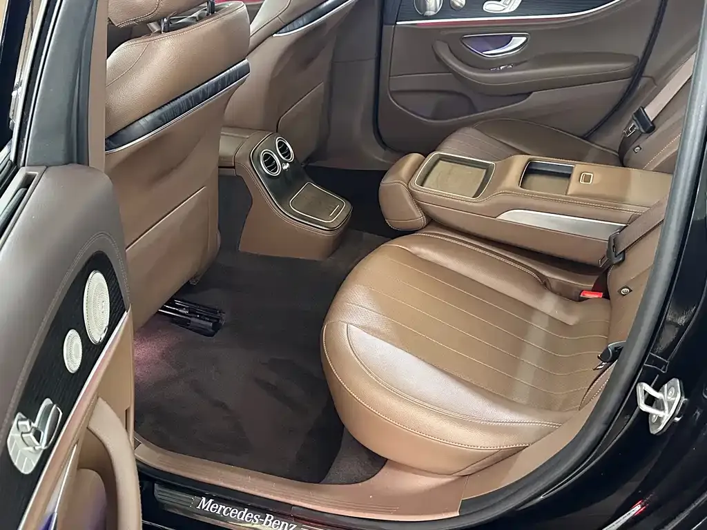 Mercedes-Benz E-Class 2022 из CN, фото 2