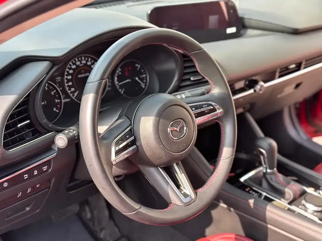 Mazda 3 Axela 2024 из CN, фото 8
