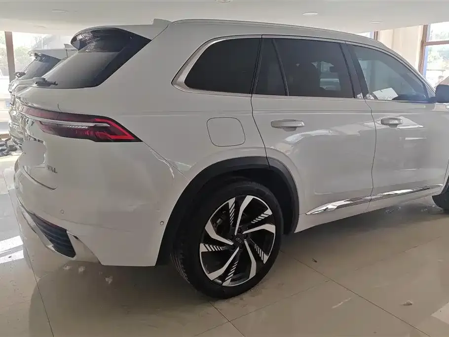 Geely Xingyue L — фото 4