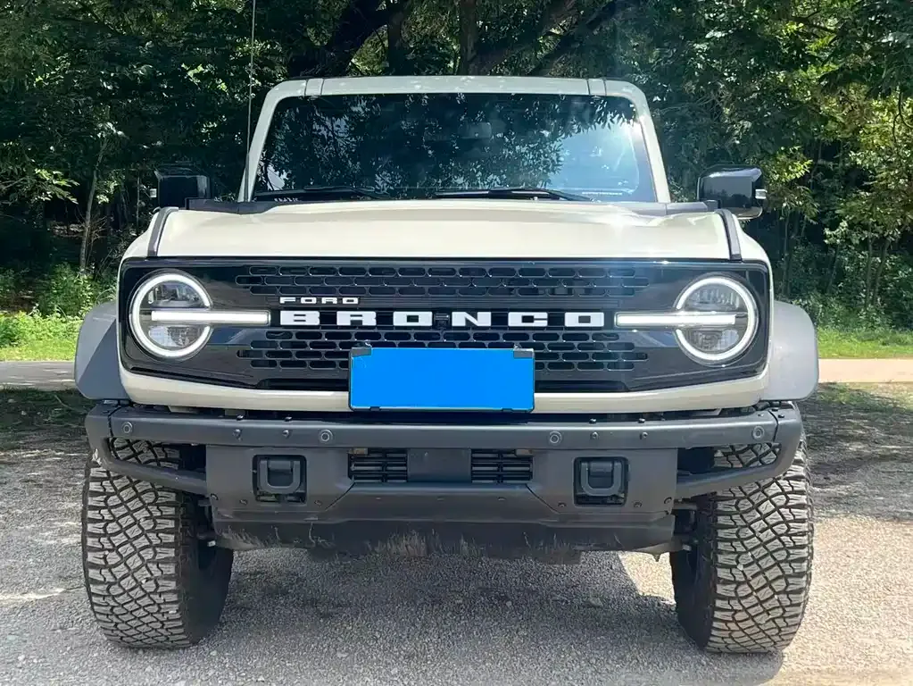 Ford Bronco — фото 5