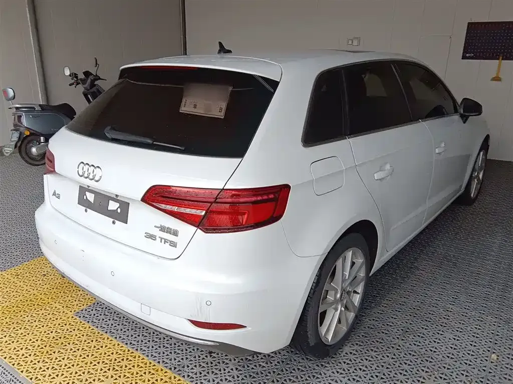 Audi A3 2021 из CN, фото 10