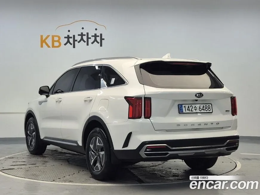 Kia Sorento — фото 5