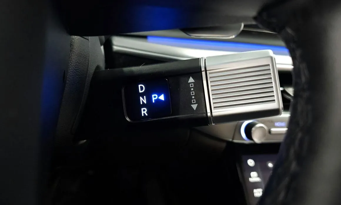 Hyundai Grandeur 2023 из KR, фото 2