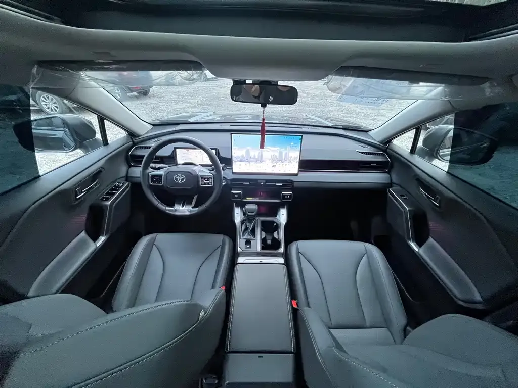 Toyota RAV4 2026 из CN, фото 2