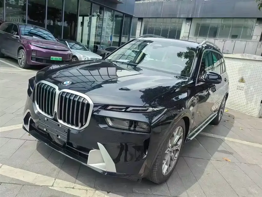 BMW X7 — фото 1