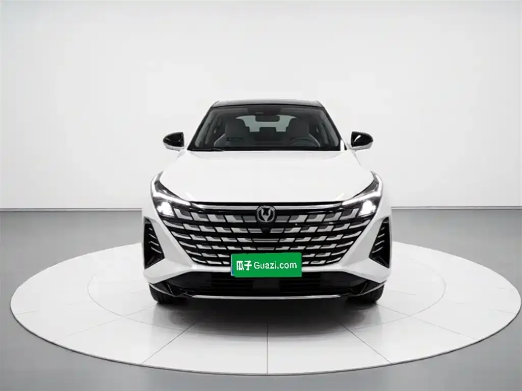 Changan UNI-Z 2024 из CN, фото 2
