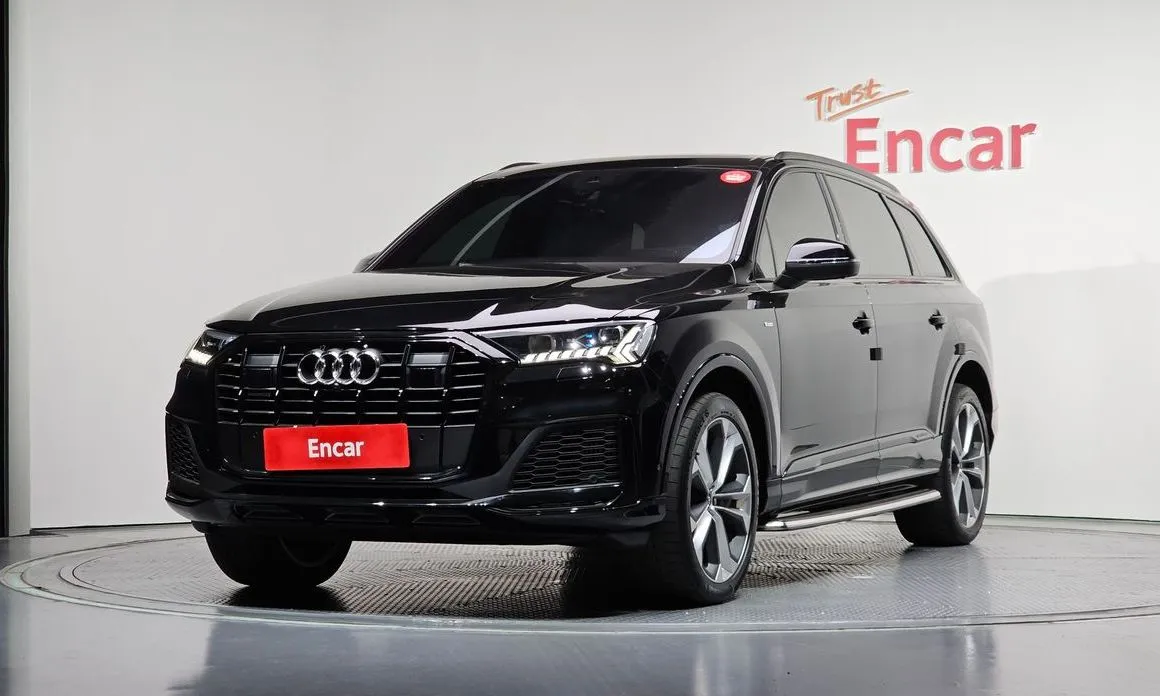 Audi Q7 2023 из KR, фото 1