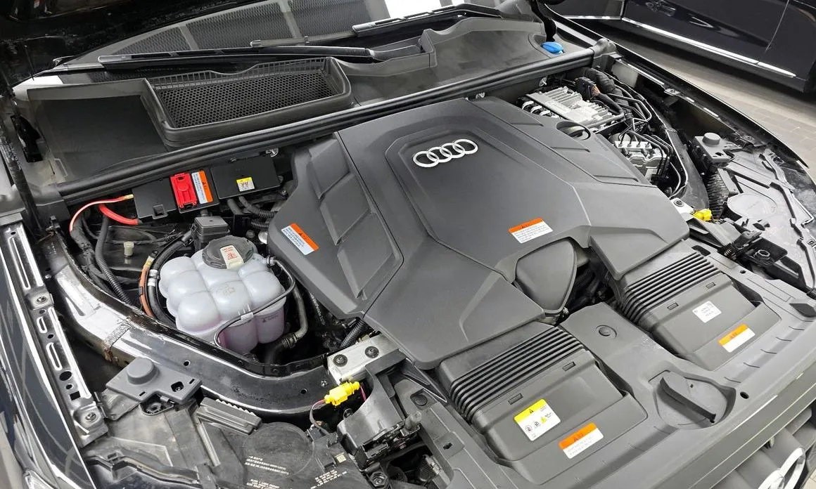 Audi Q7 2023 из KR, фото 10
