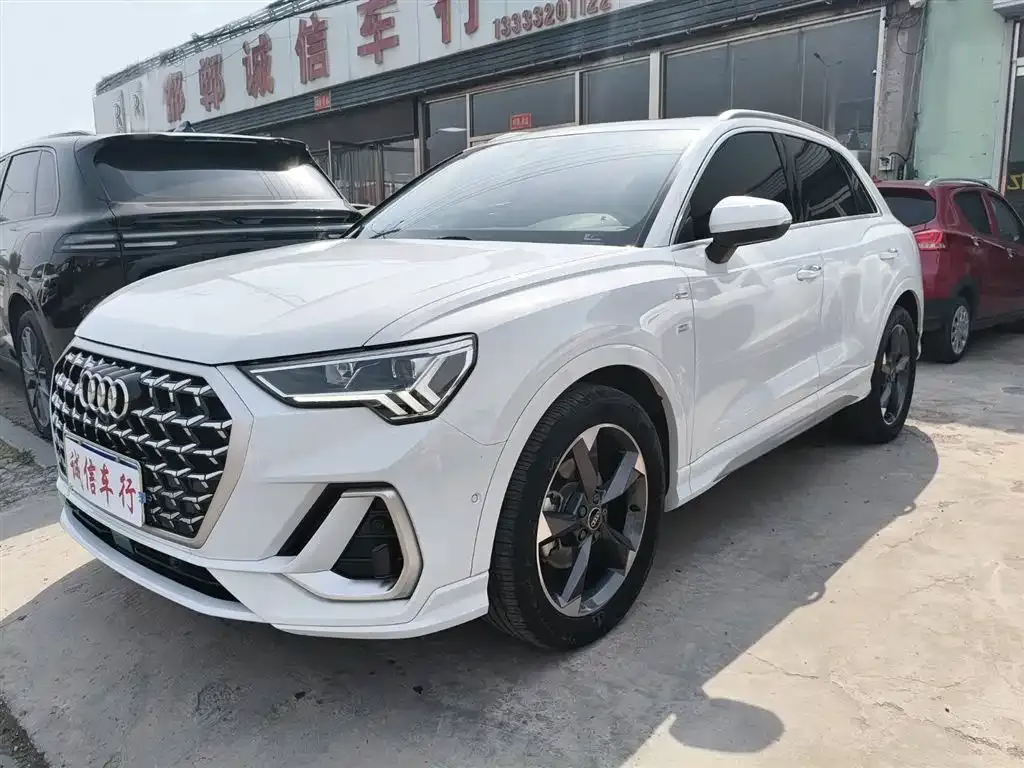 Audi Q3 2024 из CN, фото 1