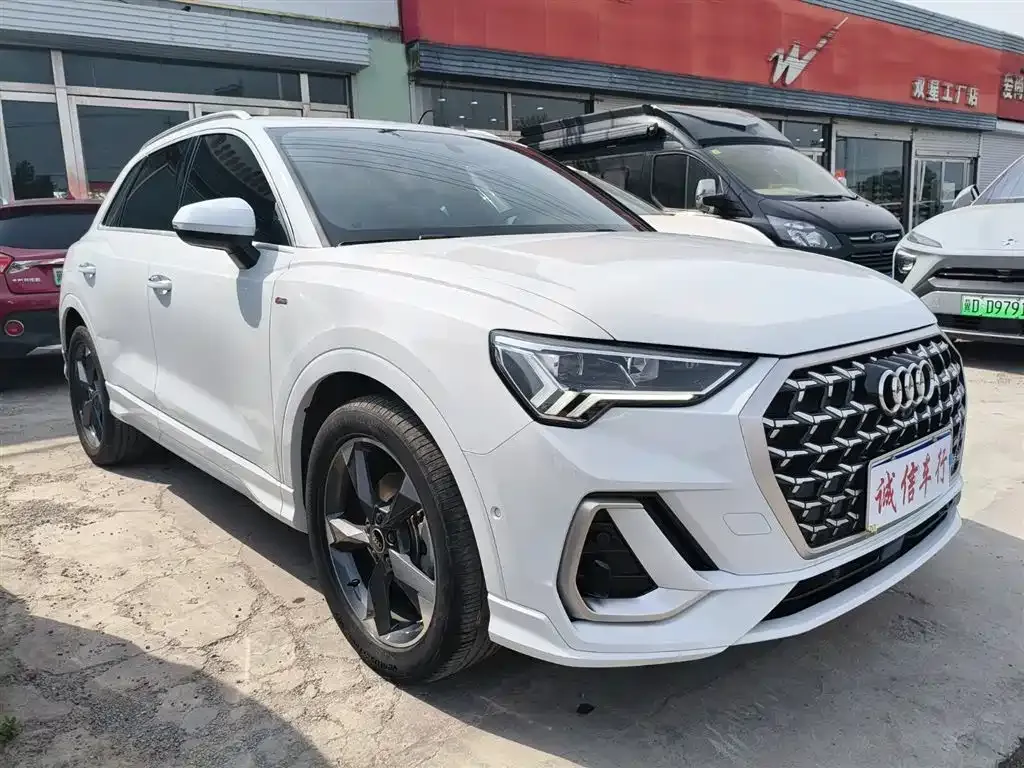 Audi Q3 2024 из CN, фото 3