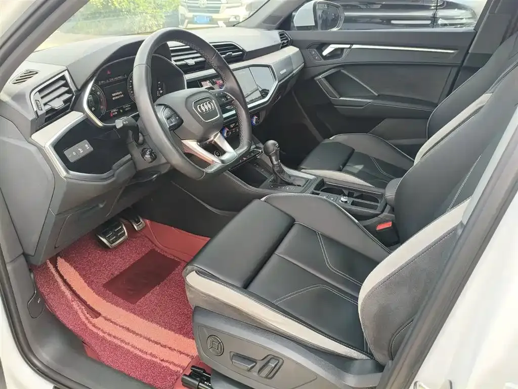 Audi Q3 2024 из CN, фото 5