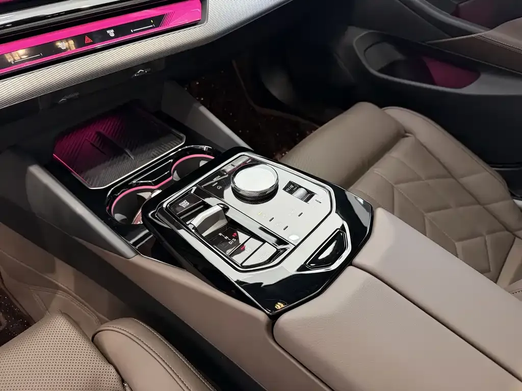 BMW 5 Series (Import) 2025 из CN, фото 7